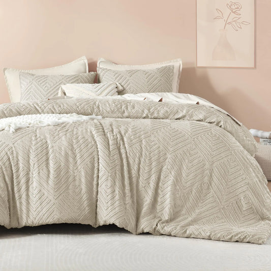 Litanika Oatmeal Queen Comforter Set 3 Pieces Tufted Boho Farmhouse Bedding Comforter Sets Lightweight Fluffy Comforter Bed Set for All Season (90x90In Comforter and 2 Pillowcases)
